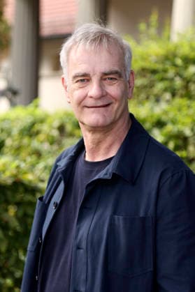 Heinrich Schafmeister bei der Jahrespressekonferenz zur Spielzeit 2026 27 im Schlosspark Theater. Berlin, 26.08.2026