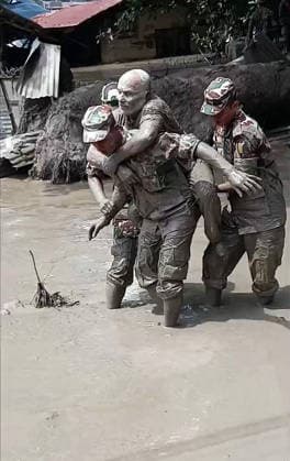 RECORD DATE NOT STATED Nepal Army conducts rescue operations following flash flood Nepal, Aug 26 (ANI): Nepal Army personnel rescue a man from mud-laden floodwaters following a flash flood caused by an outburst in the Bhotekoshi River, on Wednesday. (Nepal Army ANI Photo) Nepal Copyright: xANIx ANI_20260826474