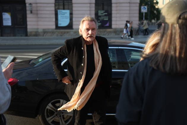 Ingo Lenzen bei der Ankunft zum festlichen Empfang anlässlich der Eröffnung der 15. UFA Filmnächte im Kolonnadenhof auf der Museumsinsel in Berlin. Berlin, 26.08.2026 Copyright: xAgenturxMatthiasxWehnertx xM.xGränzdörferx