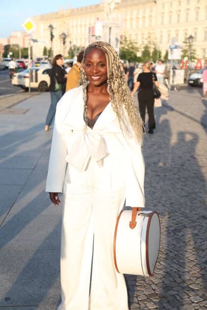 Nikeata Thompson bei der Ankunft zum festlichen Empfang anlässlich der Eröffnung der 15. UFA Filmnächte im Kolonnadenhof auf der Museumsinsel in Berlin. Berlin, 26.08.2026 Copyright: xAgenturxMatthiasxWehnertx xM.xGränzdörferx