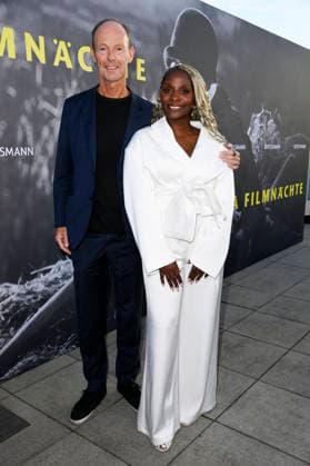 Thomas Rabe und Nikeata Thompson beim Eröffnungsempfang der UFA Filmnächte 2026 auf der Dachterrasse der Bertelsmann Repräsentanz. Berlin, 26.08.2026