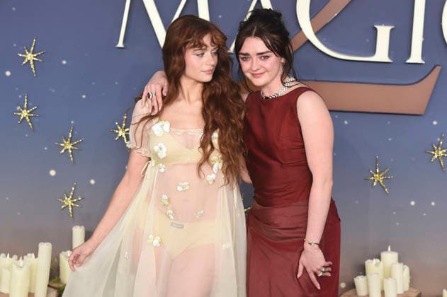 Joey King und Maisie Williams bei der Premiere des Kinofilms Practical Magic 2 - Zauberhafte Schwestern im Odeon Luxe Leicester Square. London, 26.08.2026