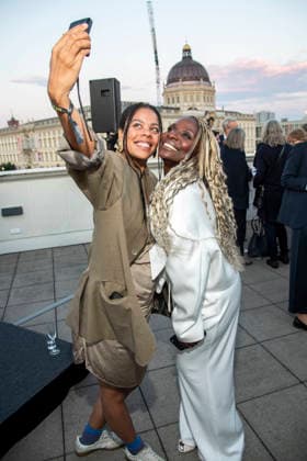 ABB FILMNACHT- Jane Chirwa und Nikeata Thompson zu Gast beim Eroeffnungsempfang zu den UFA Filmnaechten 2026 auf der Dachterrasse der Bertelsmann Repraesentanz am 26.AUGUST 2026 in Berlin Berlin Deutschland