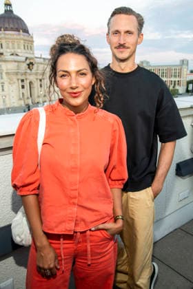ABB FILMNACHT- Amy Mussul und Johannes Hendrik Langer zu Gast beim Eroeffnungsempfang zu den UFA Filmnaechten 2026 auf der Dachterrasse der Bertelsmann Repraesentanz am 26.AUGUST 2026 in Berlin Berlin Deutschland