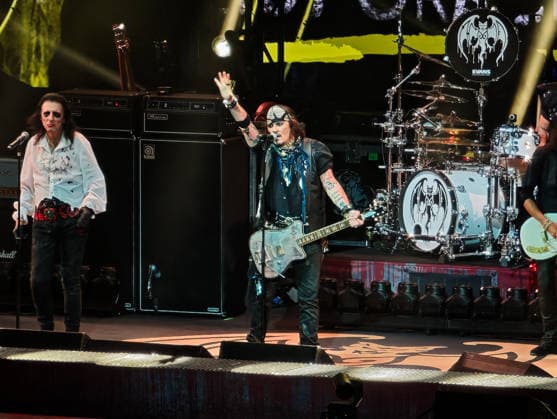 Alice Cooper and Johnny Depp: Hollywood Vampires concert at the Adidas Arena in Paris on August 26, 2026. Lionel Urman, Bestimage. Concert by the band Hollywood Vampires at the Adidas Arena in Paris on August 26, 2026. Paris, France  Copyright: xLIONELxURMANxx xBESTIMAGExLIONELxURMANxx xBESTIMAGEx