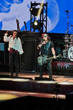 Alice Cooper and Johnny Depp: Hollywood Vampires concert at the Adidas Arena in Paris on August 26, 2026. Lionel Urman, Bestimage. Concert by the band Hollywood Vampires at the Adidas Arena in Paris on August 26, 2026. Paris, France  Copyright: xLIONELxURMANxx xBESTIMAGExLIONELxURMANxx xBESTIMAGEx