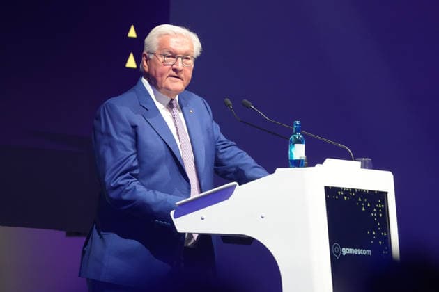 Eroeffnung des Gamescom Congress 2026 mit Bundespraesident Steinmeier Bundespraesident Frank-Walter Steinmeier bei seiner Rede bei der Eroeffnung der Computerspiele und Videospielemesse Gamescom und des Gamescom Congress in den Koelner Messehallen, Koeln, 27.08.2026 Koeln Nordrhein-Westfalen Deutschland *** Opening of the 2026 Gamescom Congress with Federal President Steinmeier Federal President Frank-Walter Steinmeier delivering his speech at the opening of the computer and video game trade show Gamescom and the Gamescom Congress at the Cologne Exhibition Center, Cologne, August 27, 2026, Cologne, North Rhine-Westphalia, Germany