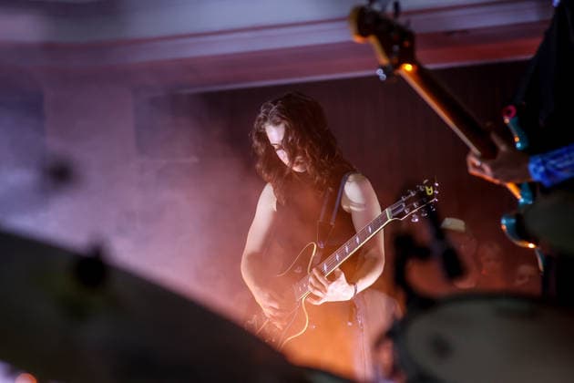 Konzert von Fee Aviv Dubois, Ralph Heidel, Izzy Ment, Shanice Ruby Bennett und Andi Haberl, Silent Green POP-Kultur Festival 26 Fee Aviv Dubois, Ralph Heidel, Izzy Ment, Shanice Ruby Bennett und Andi Haberl