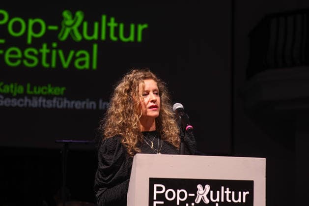Eröffnung Katja Lucker ist die Geschäftsführerin der Initiative Musik, Berlin Silent Green POP-Kultur Festival 26 Katja Lucker ist die Geschäftsführerin der Initiative Musik