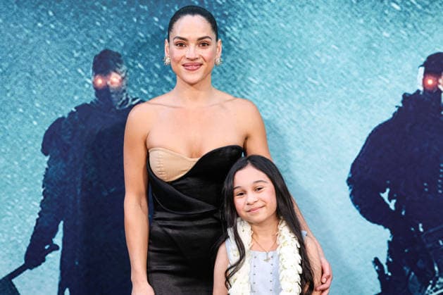 Los Angeles Premiere Of A24 s Onslaught LOS ANGELES, CALIFORNIA, USA - AUGUST 26: Adria Arjona and Blake Kennedy arrive at the Los Angeles Premiere Of A24 s Onslaught held at Regal LA Live on August 26, 2026 in Los Angeles, California, United States. Los Angeles Regal LA Live California United States Copyright: xXavierxCollin ImagexPressxAgencyx