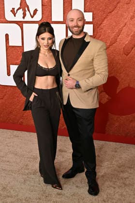 Anna AnnaG McClelland und Nathan Kessel bei der Premiere des Kinofilms Coyote vs. Acme im Fox Village Theater. Los Angeles, 26.08.2026