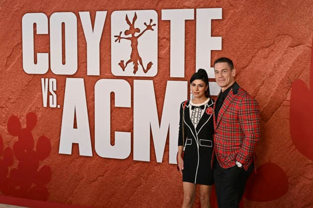 John Cena mit Ehefrau Shay Shariatzadeh bei der Premiere des Kinofilms Coyote vs. Acme im Fox Village Theater. Los Angeles, 26.08.2026