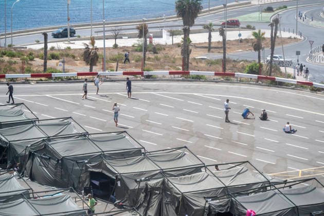 The Army Sets Up More Tents in Loma Colmenar Several workers are setting up new tents in Loma Colmenar on August 27, 2026, in Ceuta, Spain. The Loma Colmenar encampment has become one of the main gathering points for migrants, which is why various improvement projects are underway to enhance conditions there. AUGUST 27, 2026 MIGRATION CRISIS Ceuta, Spain  Copyright: xMarcosxMorenox 7734681