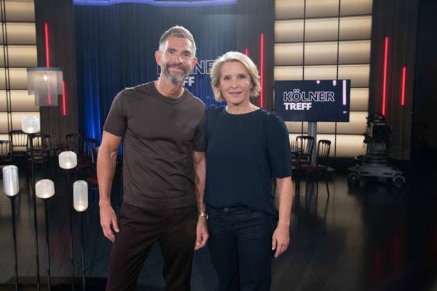 von links: Micky BEISENHERZ, Moderator, Susan LINK, Moderatorin, Gastgeber der Sendung ,,Koelner Treff,, im WDR Fernsehen, 27.08.2026.