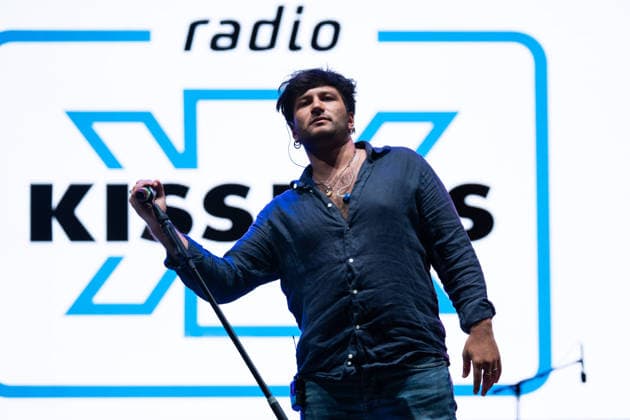 August 27, 2026, Salerno, Italy: Edoardo Iaschi aka Eddie Brock performs live at Piazza della LibertÃ during the Salerno Pitti Pizza and Friends 2026. Pitti Pizza & Friends is an event held in Salerno from August 25 to 30, 2026, combining gastronomic culture with live shows and music. Salerno Italy - ZUMAs197 20260827_aaa_s197_072 Copyright: xAndreaxGulx