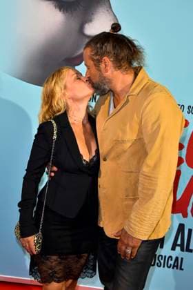 ABB ROMEOJULIA- Dorkas Kiefer, Sascha Hauck zu Gast auf dem roten Teppich bei der Musical Premiewre Romeo und Julia Liebe ist alles im Capitol Theater am 27.AUGUST 2026 in Duesseldorf NRW Deutschland