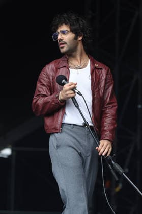 54 Ultra performs at Leeds Festival 2026 Musician 54 Ultra performs at Leeds Festival, opening the main stage at Bramham Park, Leeds, 28th August 2026, Credit:Mike Gray MIKE GRAY - B4227 Avalon  Copyright: xMikexGrayx xMIKExGRAYx-xB4227x xAvalonx 1128927085