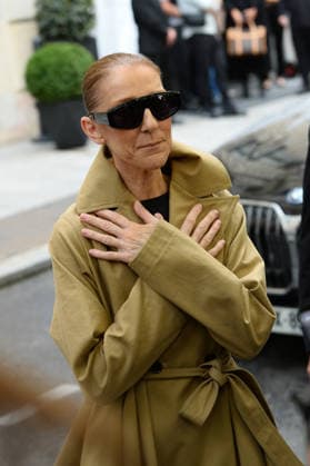 Céline Dion was cheered by her fans upon her arrival at the Royal Monceau luxury hotel in Paris on August 28, 2026. Céline Dion plans to give a series of 16 concerts in France, after more than six years away from the stage due to the rare neurological condition she suffers from. Her shows will begin on September 12, 2026, at the Plenitude Arena in Nanterre, Hauts-de-Seine. She plans to perform three concerts a week, on Wednesdays, Fridays, and Saturdays, in front of more than 30,000 spectators per night. Ten additional concerts are also scheduled for May 2027. Céline Dion was greeted by fans upon her arrival at the Royal Monceau luxury hotel in Paris on August 28, 2026. She plans to perform a series of 16 concerts in France, marking her re Copyright: xAgencex xBestimagexAgencex xBestimagex