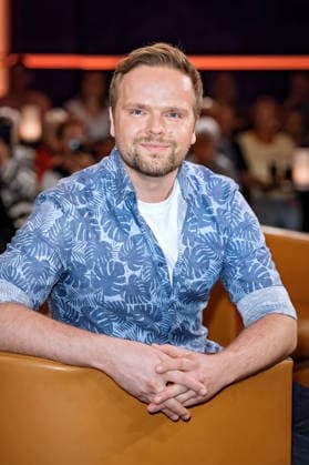 MDR - Riverboat. ZDF-Wettermoderator Benjamin Stöwe anläßlich der Aufzeichnung der MDR - Talkshow Riverboat am 28.08.2026 in der Mediacity Leipzig. 20260828SFL0034