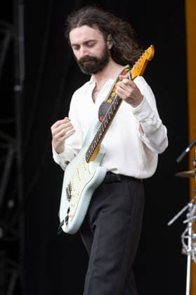 Blossoms perform at Leeds Festival Josh Dewhurst of british band Blossoms performs at Leeds Festival 2026, Bramham Park, Leeds, 28th August 2026, Credit:Mike Gray MIKE GRAY - B4227 Avalon  Copyright: xMikexGrayx xMIKExGRAYx-xB4227x xAvalonx 1128987519
