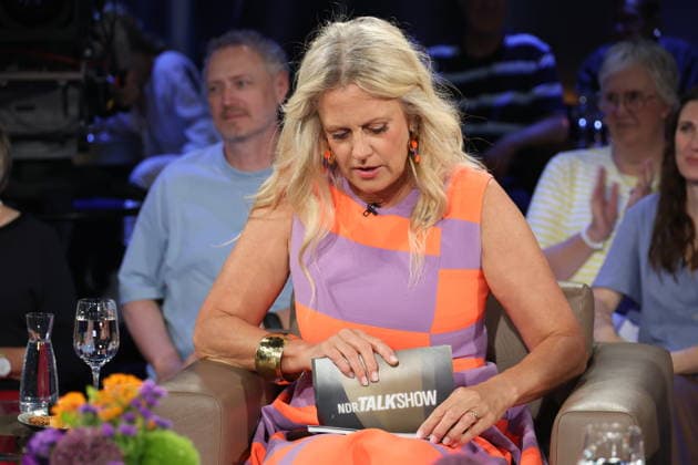 Barbara Schöneberger moderiert die NDR Talk Show am 28.8.2026 im 3. Programm des NDR Fernsehen, Fototermin vor der Aufzeichnung am 3.7.2026 im Fernsehstudio Hamburg Lokstedt