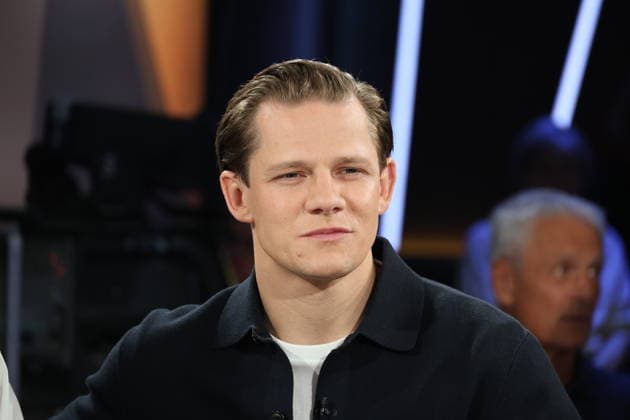 Max von der Groeben, Schauspieler, zu Gast in der NDR Talk Show am 28.8.2026 im 3. Programm des NDR Fernsehen, Fototermin vor der Aufzeichnung am 3.7.2026 im Fernsehstudio Hamburg Lokstedt