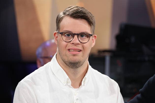 Simon Rupp, Schauspieler, zu Gast in der NDR Talk Show am 28.8.2026 im 3. Programm des NDR Fernsehen, Fototermin vor der Aufzeichnung am 3.7.2026 im Fernsehstudio Hamburg Lokstedt