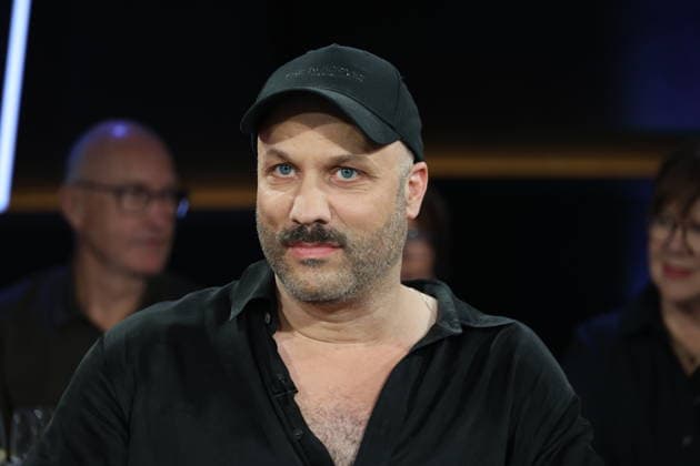 Tobias Kratzer, Intendant der Staatsoper Hamburg, zu Gast in der NDR Talk Show am 28.8.2026 im 3. Programm des NDR Fernsehen, Fototermin vor der Aufzeichnung am 3.7.2026 im Fernsehstudio Hamburg Lokstedt