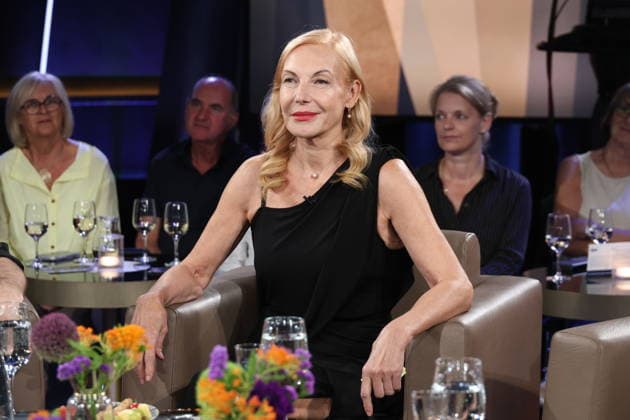 Ute Lemper, Sängerin und Schauspielerin, zu Gast in der NDR Talk Show am 28.8.2026 im 3. Programm des NDR Fernsehen, Fototermin vor der Aufzeichnung am 3.7.2026 im Fernsehstudio Hamburg Lokstedt