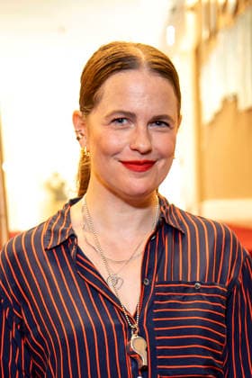 Isabell Polak beim Fototermin zur Jahres PK vom Schlossparktheater am 26.08.2026 in Berlin Jahres PK von Dieter Hallervordens Schlosspark Theater in Berlin