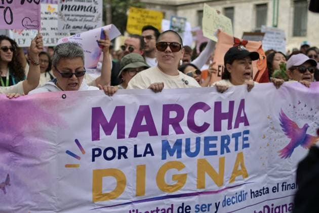 August 28, 2026, Ciudad De Mo Xico, Mexico: MEXICO Ciudad De Mo Xico, MEXICO, AUGUST 2026: Activist Samara MartoÂ­nez and members of several social organizations take part in the Ã¢â‚¬oeMarch for Dignified DeathÃ¢â‚¬Â in Mexico City, calling for the legalization of euthanasia. Participants, including people living with incurable illnesses and their families, marched from the Palace of Fine Arts to several government and judicial institutions, where they delivered results from a public consultation promoted by the Ministry of Health along with a legislative proposal addressing euthanasia at the federal and local levels. Ciudad De Mo Xico Mexico - ZUMAq101 20260828_zna_q101_172 Copyright: xAlbertoxRoax