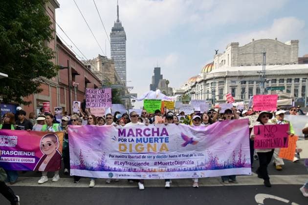 August 28, 2026, Ciudad De Mo Xico, Mexico: MEXICO Ciudad De Mo Xico, MEXICO, AUGUST 2026: Activist Samara MartoÂ­nez and members of several social organizations take part in the Ã¢â‚¬oeMarch for Dignified DeathÃ¢â‚¬Â in Mexico City, calling for the legalization of euthanasia. Participants, including people living with incurable illnesses and their families, marched from the Palace of Fine Arts to several government and judicial institutions, where they delivered results from a public consultation promoted by the Ministry of Health along with a legislative proposal addressing euthanasia at the federal and local levels. Ciudad De Mo Xico Mexico - ZUMAq101 20260828_zna_q101_179 Copyright: xAlbertoxRoax