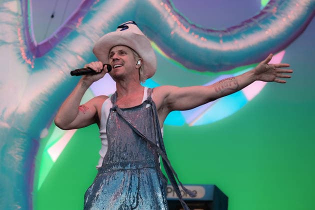August 28, 2026, Southsea, Hampshire, United Kingdom: Jake Shears, lead singer with American pop rock band Scissor Sisters performing live on stage at Victorious Festival. Southsea United Kingdom - ZUMAs197 20260828_aaa_s197_057 Copyright: xDawnxFletcher-Parkx