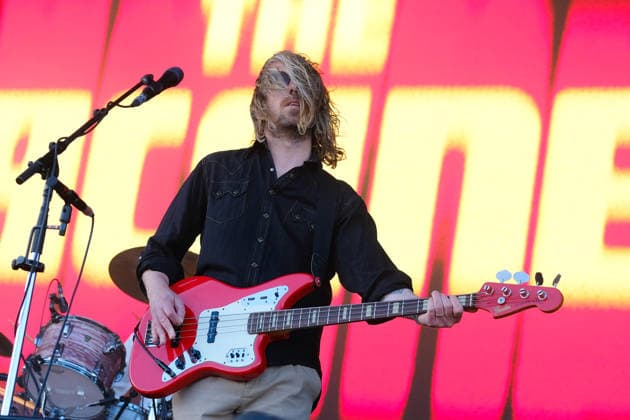 The Vaccines performs live on stage at Victorious Festival in Southsea, UK - Icelandic bass player Árni Hjörvar Arnason, of Indie rock band, The Vaccines performs live on stage at Victorious Festival, Southsea. The current line up consists of Justin Young, Árni Árnason, Matthew Hitt, Timothy Lanham and Yoann Intonti Southsea United Kingdom Copyright: xDawnxFletcher-Parkx xSOPAxImagesx vengavax (177)-2