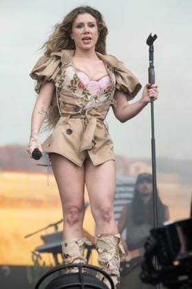 Slayyyter performs at Reading Festival 2026 Saturday - Little John s Farm, Reading, UK American Singer-songwriter Slayyyter (born Catherine Grace Garner) performs on the Grid Stage at Reading Festival 2026, Little John s Farm, Reading, England, UK on Saturday 29 August 2026., Credit:Justin Ng Avalon UK, England, Reading, Little John s Farm Copyright: xJustinxNgx xAvalonx 1129099715