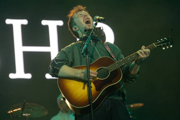 Kingfishr perform at Reading Festival 2026 Saturday - Little John s Farm, Reading, UK Lead singer Eddie Keogh of Irish indie folk band Kingfishr performs on The Gallery Stage at Reading Festival 2026, Little John s Farm, Reading, England, UK on Saturday 29 August 2026., Credit:Justin Ng Avalon UK, England, Reading, Little John s Farm  Copyright: xJustinxNgx xAvalonx 1129177091