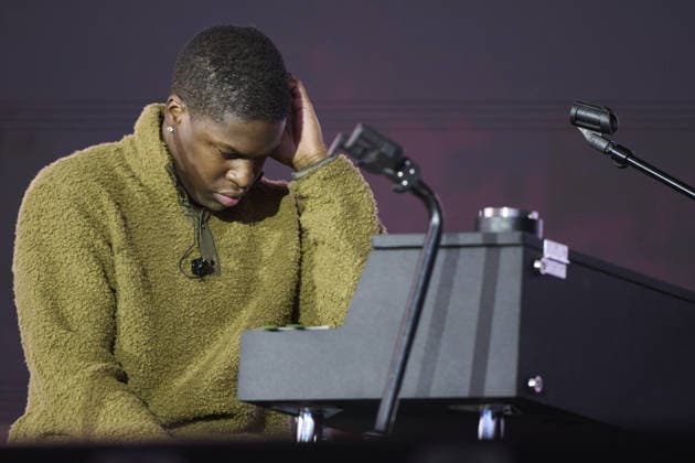 Performances at All Points East 2026 Day 5 held at the Victoria Park Featuring: Daniel Caesar Where: London, United Kingdom When: 29 Aug 2026 Credit: Alan West Cover Images EDITORIAL USE ONLY. NOT FOR USE BY NEWSPAPERS BASED IN THE UK. Copyright: xx coverimg55956228