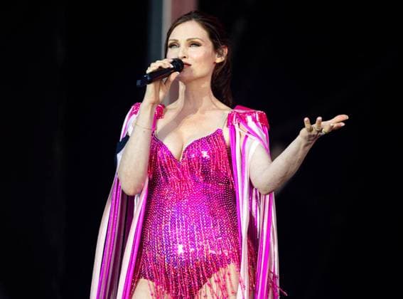 Sophie Ellis-Bextor performing at Carfest 2026 Sophie Ellis-Bextor performing at Carfest 2026 Sliverstone, Northampton England 28.08.26. 28 Aug 2026 Pictured: Sophie Ellis-Bextor performing at Carfest 2026 Sliverstone, Northampton England 28.08.26.  Copyright: xThexMegaxAgencyxMEGAx