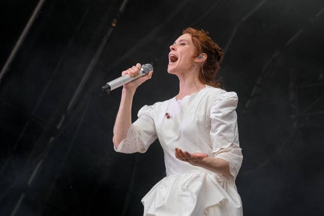 Kate Nash performs in Southsea, UK - 29 Aug 2026 Singer, songwriter and actor Kate Marie Nash, known professionally as Kate Nash performing live on stage at Victorious Festival. Southsea United Kingdom Copyright: xDawnxFletcher-Parkx xSOPAxImagesx kn (27)