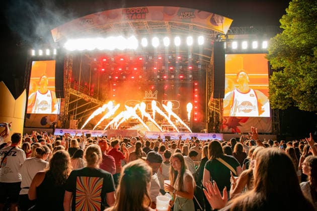 Die deutsche Band SDP bei ihrem Auftritt auf dem Superbloom Festival im Olympiapark in München am 29.08.2026. München Olympiapark Bayern Deutschland
