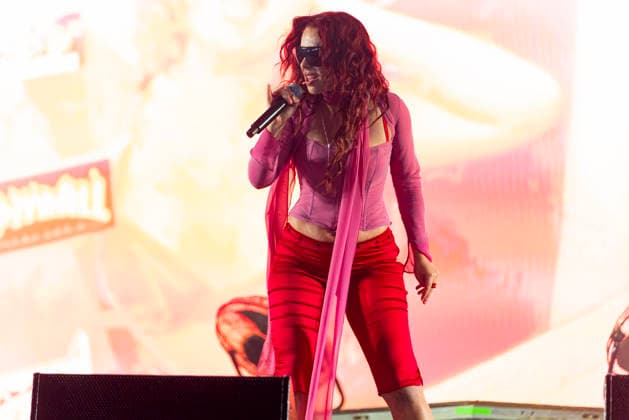 Rose Gray performs at Leeds Festival Rose Gray performs at Leeds Festival, Bramham Park, Leeds, 29th August 2026, Credit:Mike Gray MIKE GRAY - B4227 Avalon  Copyright: xMikexGrayx xMIKExGRAYx-xB4227x xAvalonx 1129201273
