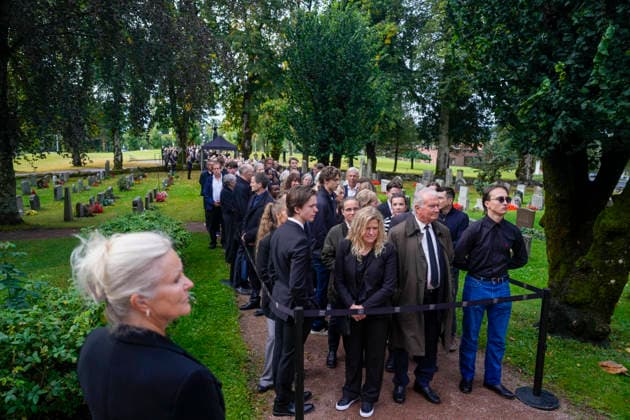 Sorgegudstjeneste i Asker kirke Asker 20260830. Det er koer utenfor Asker kirke der det er sorgegudstjeneste for kong Harald i Asker kirke. Foto: Javad Parsa NTB POOL Asker Norge aqIC6RXK1UQ EDITORIAL USE ONLY Ref:_BNC_POLaqIC6RXK1UQ.jpg Copyright: xJavadxParsax xNTBx