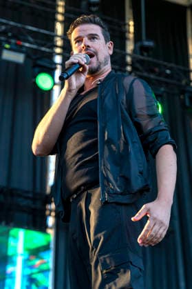 Raul live bei den Conciertos de La Muralla im Huerta del Obispo. Alcala de Henares, 28.08.2026
