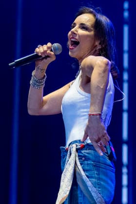 Chenoa live bei den Conciertos de La Muralla im Huerta del Obispo. Alcala de Henares, 28.08.2026