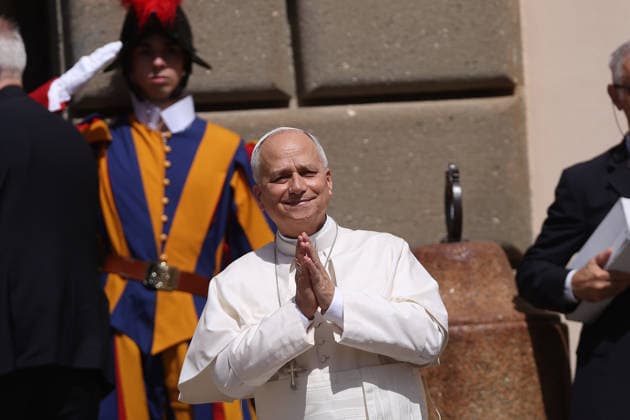 IPA87931892 - CASTEL GANDOLFO (RM) - Italy, August 30, 2026: During his final Angelus from Castel Gandolfo, the pontiff greets the faithful. Pope Leo XIV leads the Angelus prayer from the papal residence overlooking Piazza della LibertÃ in Castel Gandolfo, addressing the faithful and pilgrims who have come from various locations to participate in the traditional Sunday gathering. At the conclusion of the prayer, the Pope greets those present and imparts the Apostolic Blessing.  Copyright: xmarcoxiacobuccix xmarcoxiacobuccix 87931892