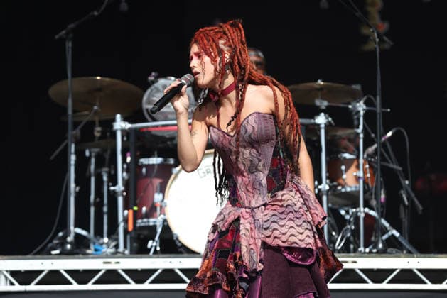 Absolutely performs at Leeds Festival Singer Absolutely (Abby Keen) performs at Leeds Festival, Bramham Park, Leeds, 30th August 2026, Credit:Mike Gray MIKE GRAY - B4227 Avalon  Copyright: xMikexGrayx xMIKExGRAYx-xB4227x xAvalonx 1129289416