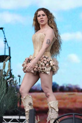Slayyyter performs at Leeds Festival Slayyyter performs at Leeds Festival 2026, Bramham Park, Leeds, 30th August 2026, Credit:Mike Gray MIKE GRAY - B4227 Avalon  Copyright: xMikexGrayx xMIKExGRAYx-xB4227x xAvalonx 1129296556