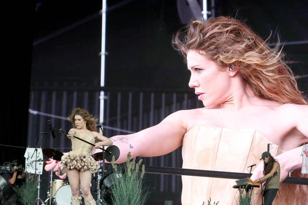 Slayyyter performs at Leeds Festival Slayyyter performs at Leeds Festival 2026, Bramham Park, Leeds, 30th August 2026, Credit:Mike Gray MIKE GRAY - B4227 Avalon  Copyright: xMikexGrayx xMIKExGRAYx-xB4227x xAvalonx 1129296641