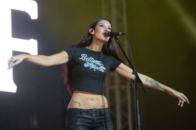 Julia Wolf Performs at Reading Festival 2026 Sunday - Little John s Farm, Reading, UK American singer Julia Wolf performs on the Gallery Stage at Reading Festival 2026, Little John s Farm, Reading, England, UK on Sunday 30 August 2026., Credit:Justin Ng Avalon UK, England, Reading, Little John s Farm Copyright: xJustinxNgx xAvalonx 1129320603