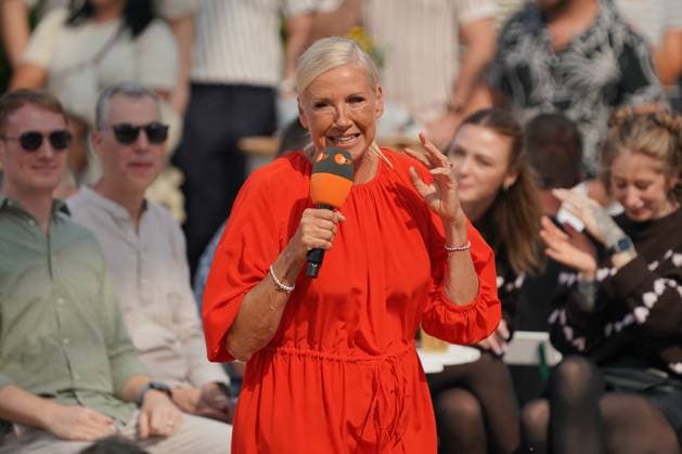ZDF-Fernsehgarten 2026. Andrea (Kiwi) Kiewel im ZDF Fernsehgarten mit dem Motto Schlagerparty am 30.08.2026 in Mainz. Mainz ZDF Fernsehgarten Rheinland-Pfalz